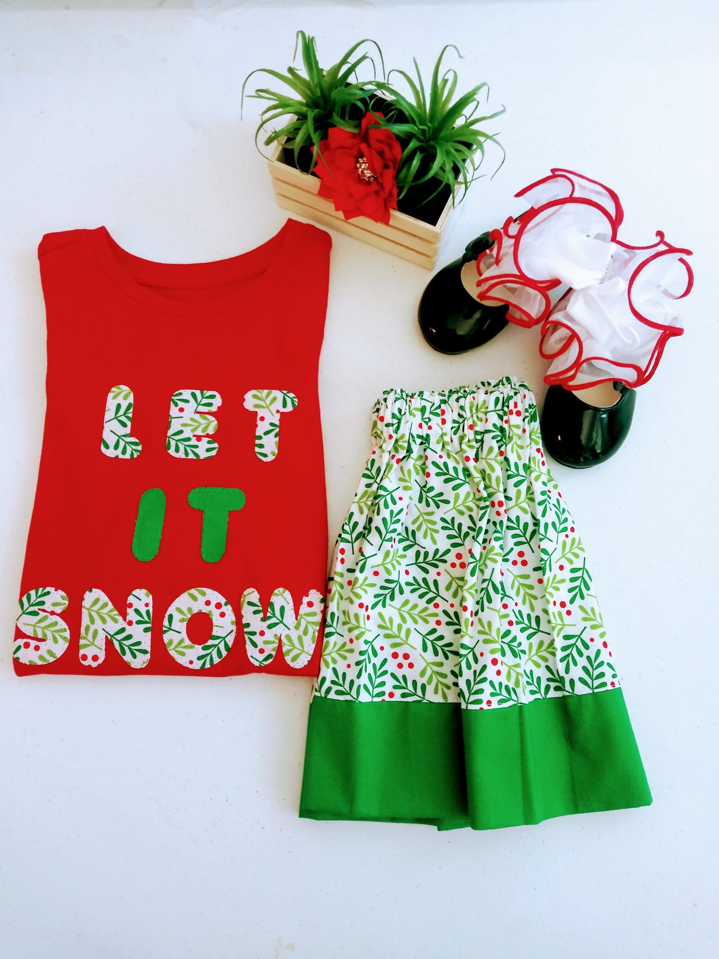 Girl's 2-piece Christmas Outfit - Little N Kute Boutique